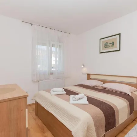 Ana With Pool And Whirlpool *