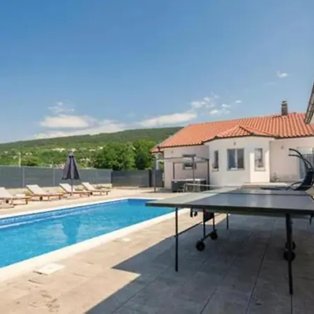 Ana With Pool And Whirlpool Holiday home