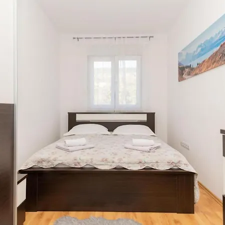 بيت للعطل Ana With Pool And Whirlpool *