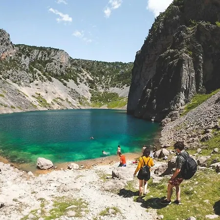 Ana With Pool And Whirlpool *